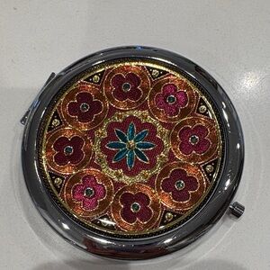 Metallic Floral Embroidered Compact Mirror with Gold Bordering